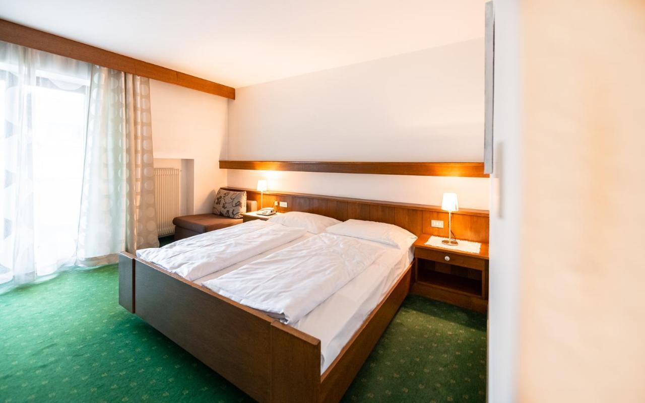 Hotel Reipertingerhof Бруніко Екстер'єр фото